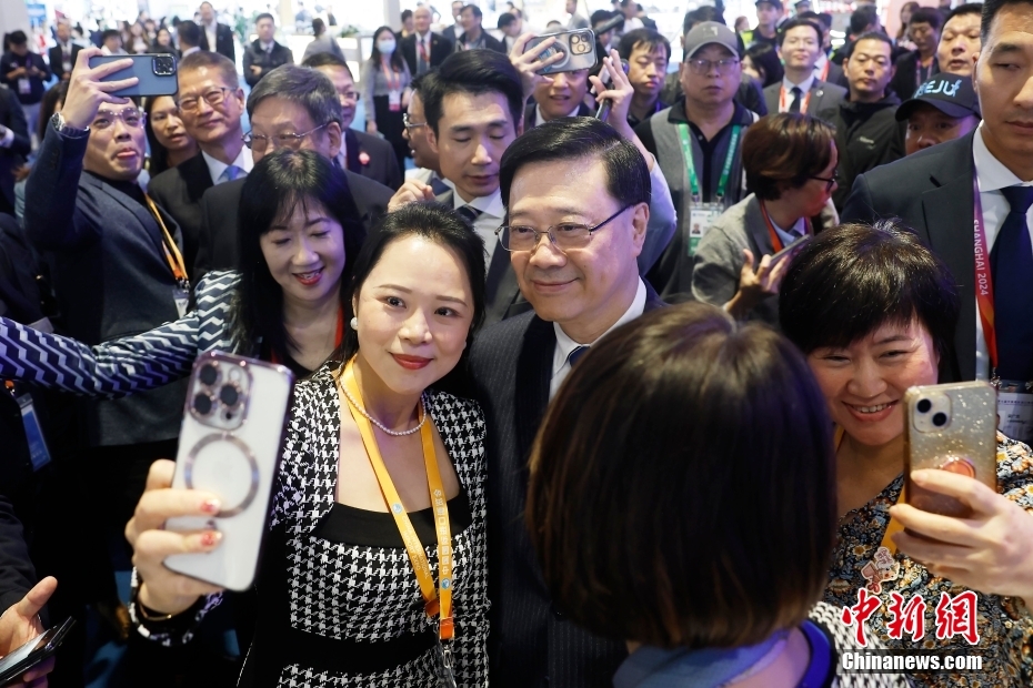 香港最新行政長官是誰,香港最新行政長官是誰，李家超的背景與未來展望