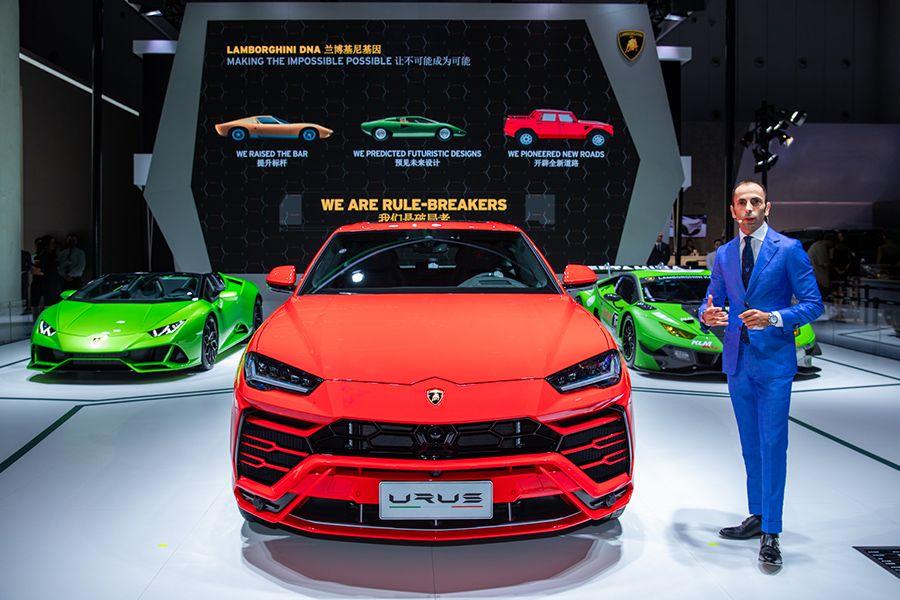 2025新澳門正版免費資本車,探索未來，澳門資本車的革新之路與免費體驗展望（2025新澳門正版免費資本車）