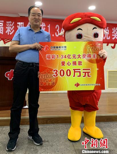 2025澳門現(xiàn)場開獎直播,澳門彩票業(yè)的發(fā)展與展望，2025澳門現(xiàn)場開獎直播的機(jī)遇與挑戰(zhàn)